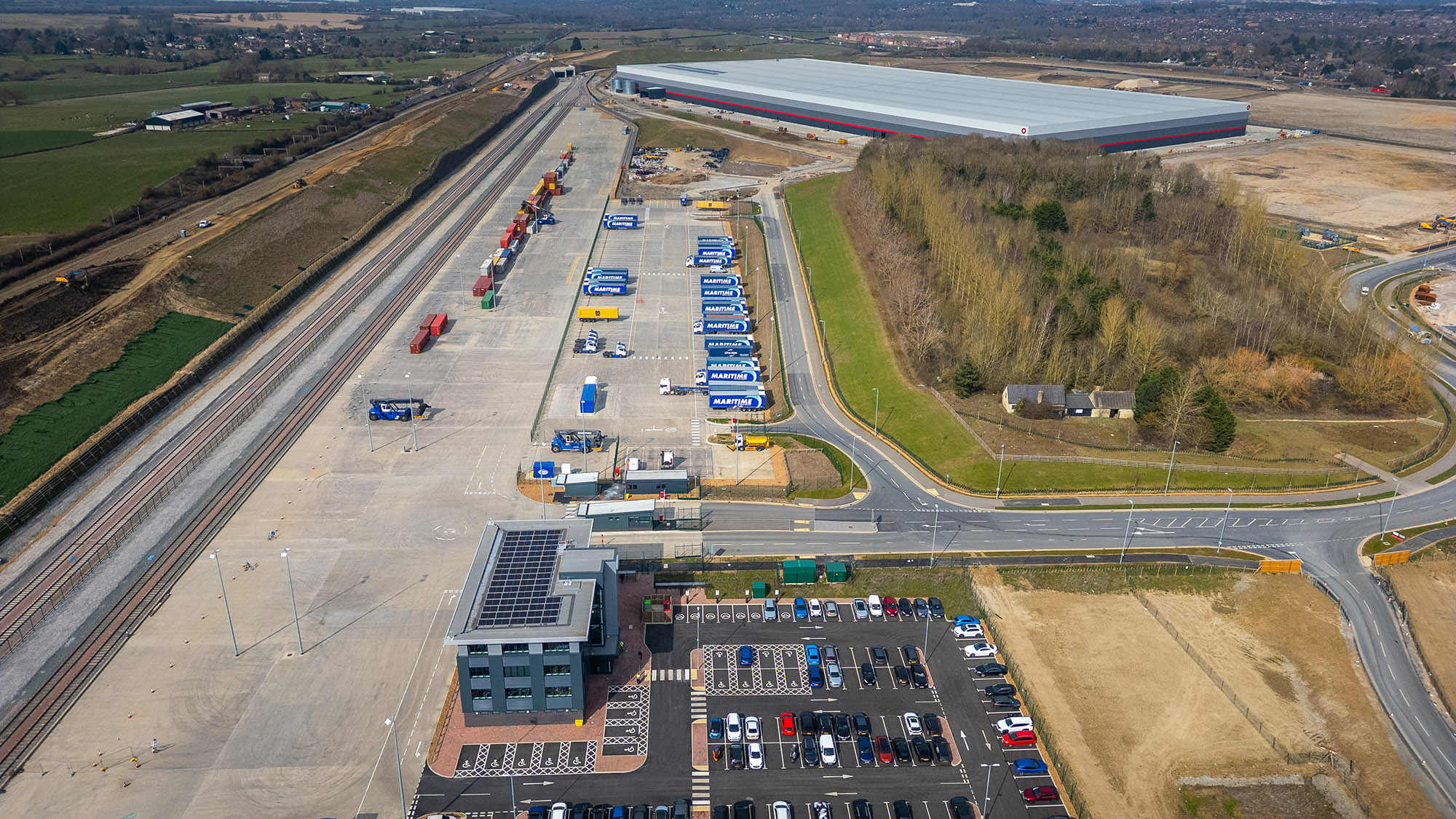 Rail completion marks latest major milestone at SEGRO Logistics Park Northampton